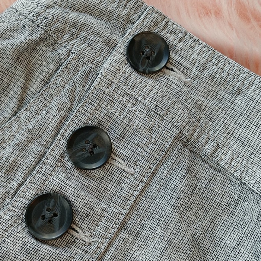 Express Shorts - Picture 6 of 7
